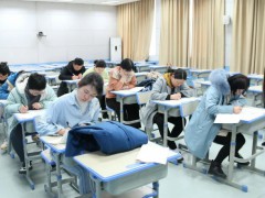 烟台市福山第一中学组织开展教师专业素养测评考试